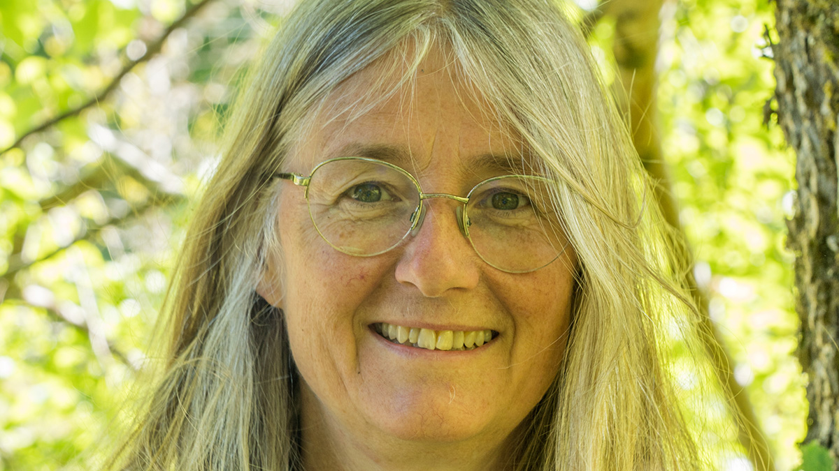 A love letter to vanished trees: UHI Inverness lecturer publishes acclaimed new book on elms A love letter to vanished trees: UHI Inverness lecturer publishes acclaimed new book on elms