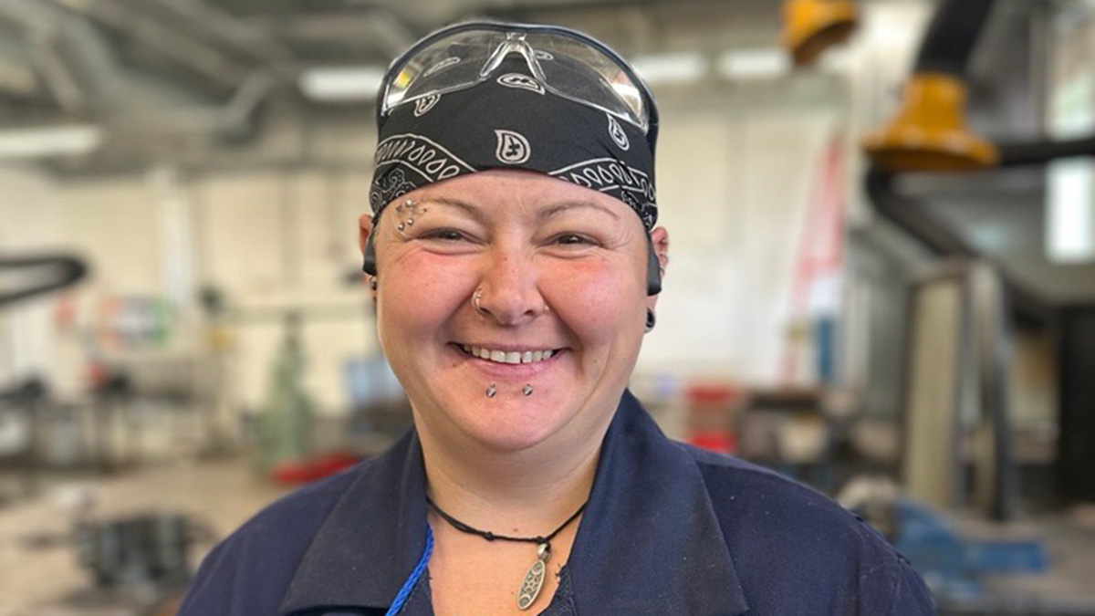 Head shot of Dawn Livingstone