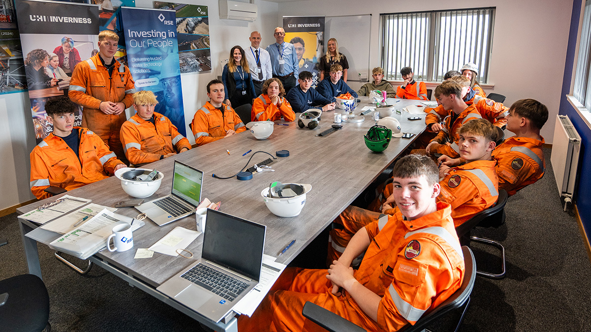 A group of apprentices and staff