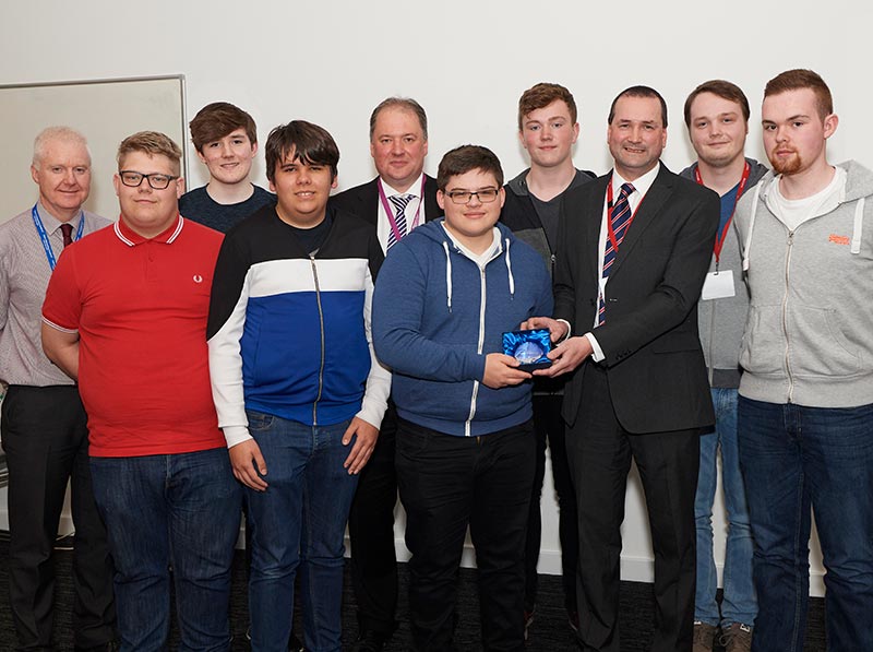 Young Students Impress Industry Experts with New IT Skills