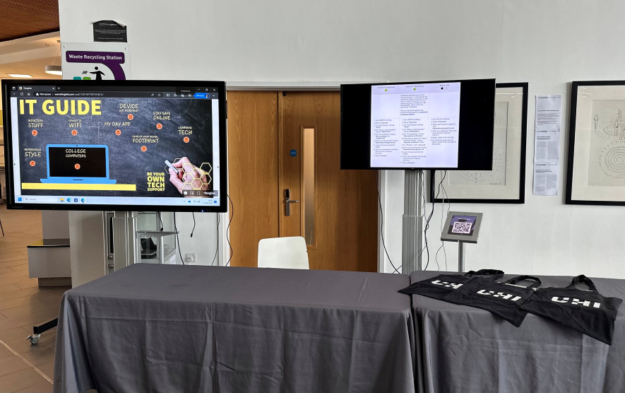 IT Pop Up desk IT Pop Up desk