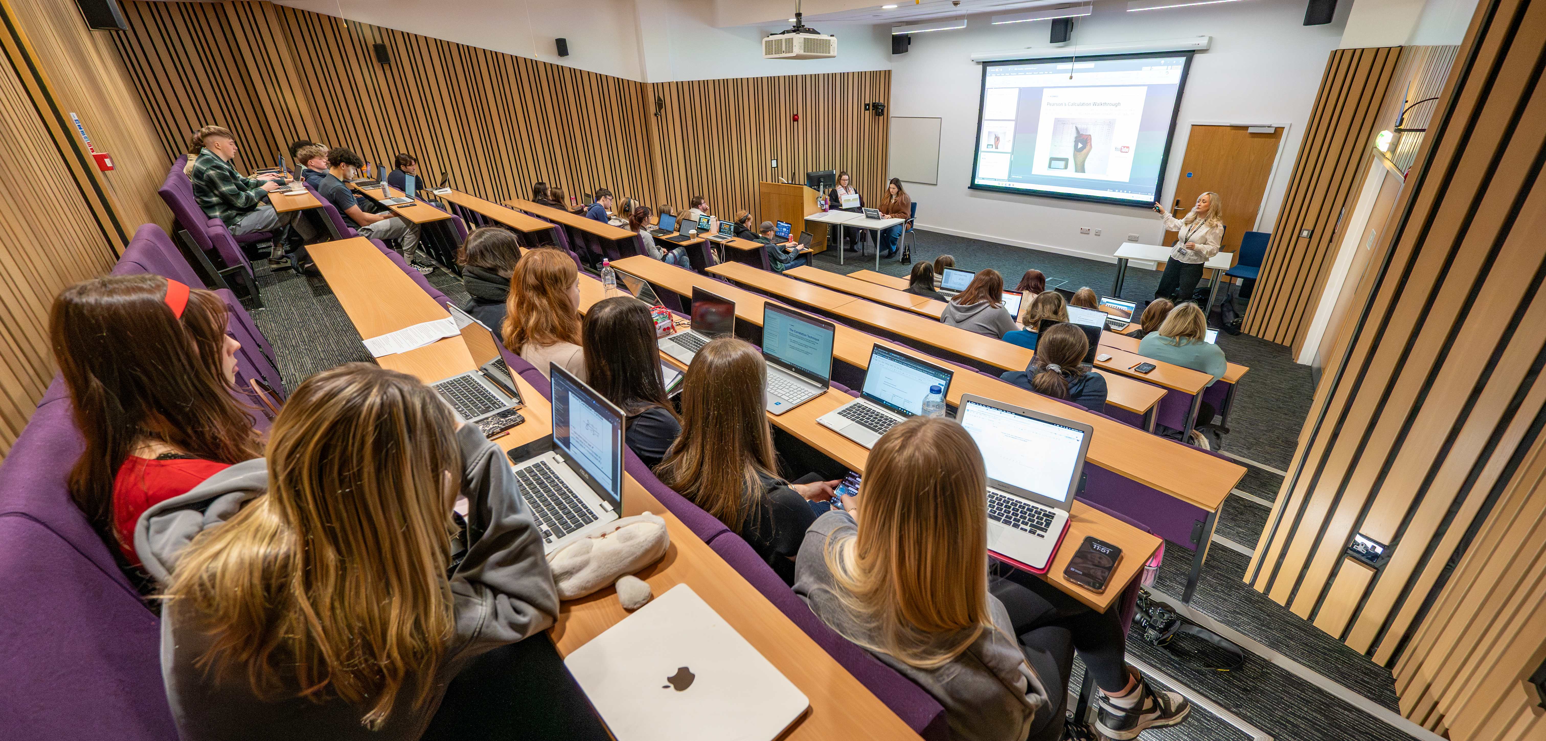 large view of a full lecture theatre