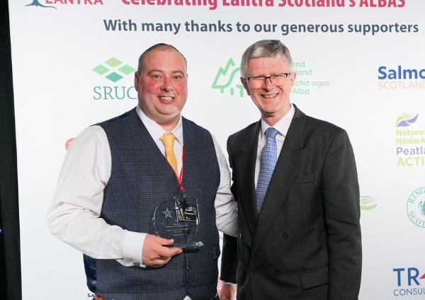 Higher Education SCQF Level 9 (BSc) Runner-up Billy Anderson with David Llewellyn Lantra Chair Higher Education SCQF Level 9 (BSc) Runner-up Billy Anderson with David Llewellyn Lantra Chair